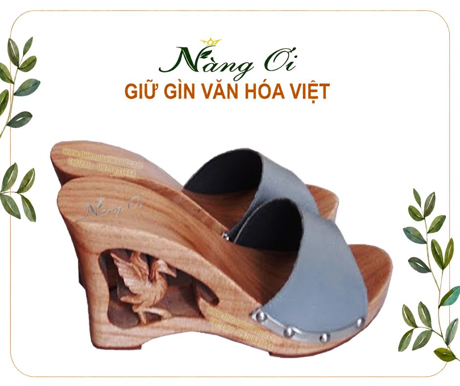 guốc gỗ chạm khắc hình chim phượng hoàng